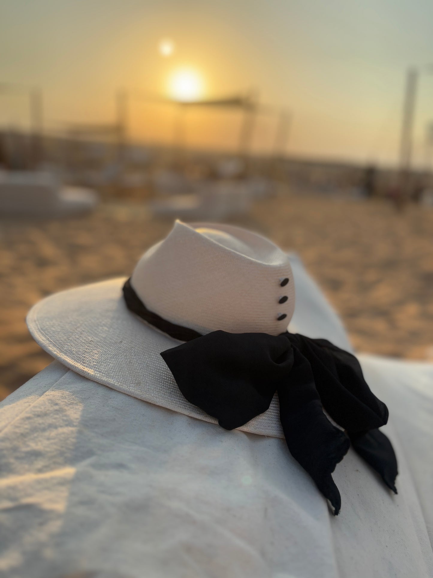 Sisal fedora hat with buttons