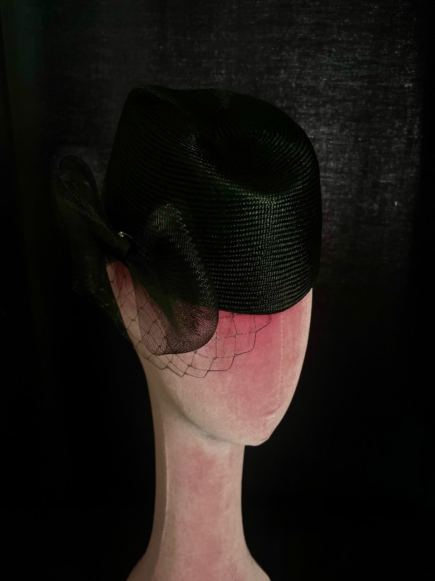 Asymmetric net trimming cocktail hat